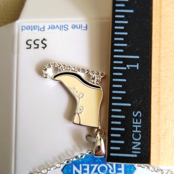 DISNEY FROZEN AUSTRIAN CRYSTAL ICE SKATE PENDENT - Picture 6 of 8